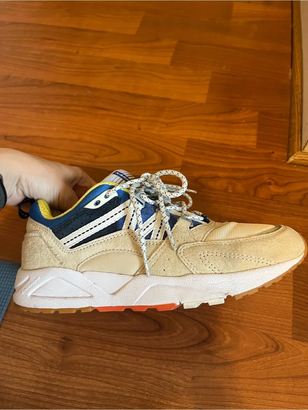 Karhu women athletic